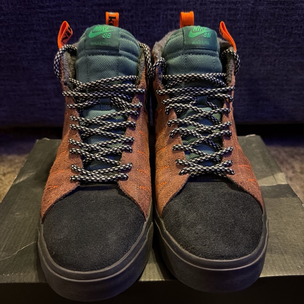 Nike SB Men's Orange and Green Sneakers